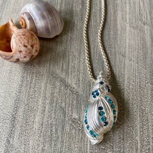 Blue rhinestone seashell necklace